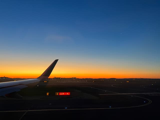 Dawn @ KBOS